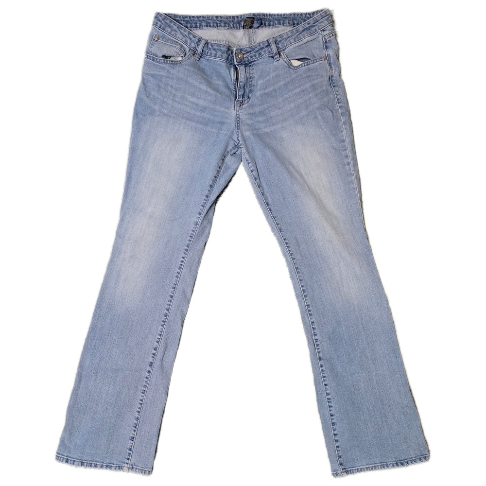 Modern Flare‎ Leg Jeans Women's Size 12 Light Wash Embellished Pockets Denim (V)